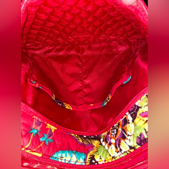 VERA BRADLEY PURSE. - Picture 5 of 16